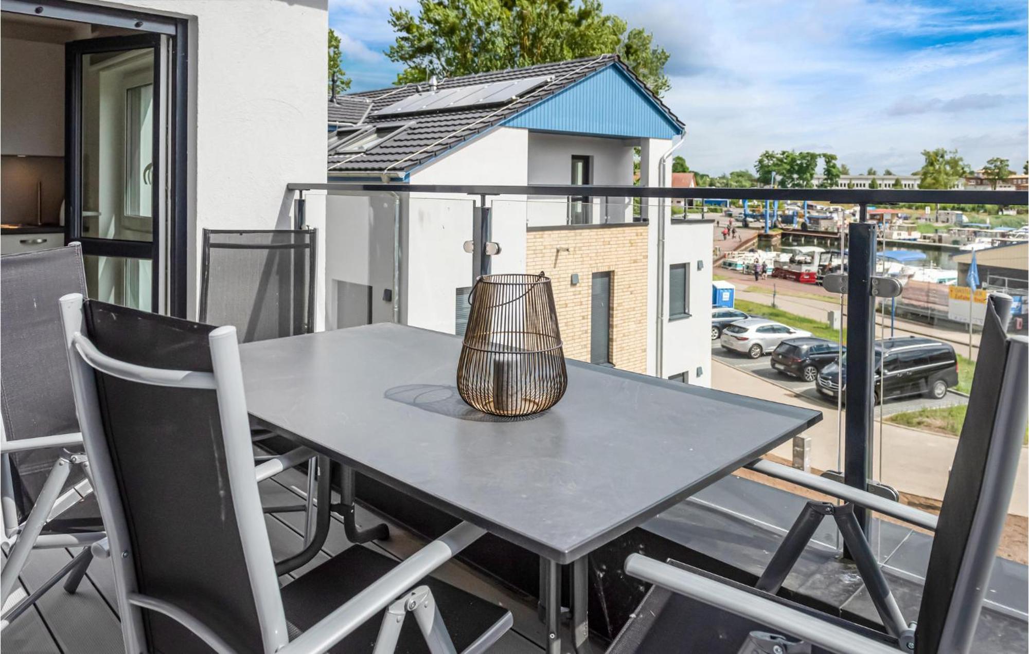 Amazing Apartment In Rechlin With Kitchen Exterior photo